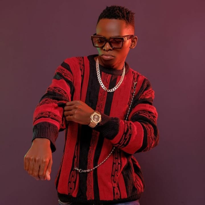 Victor Ruz enrols at Victoria University Kampala.