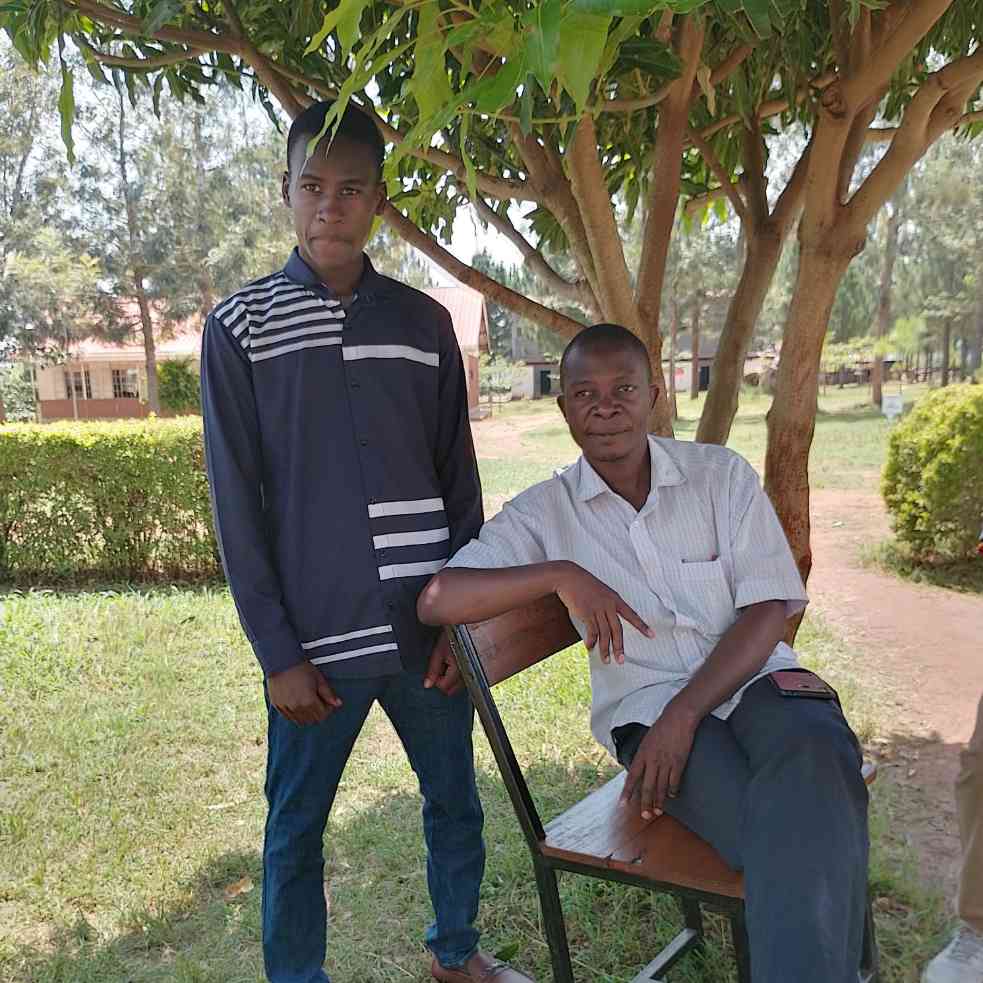 Mwimali Abdul Nasir : Rubongi Army Secondary School Student who scored Aggregate 9 in UCE.