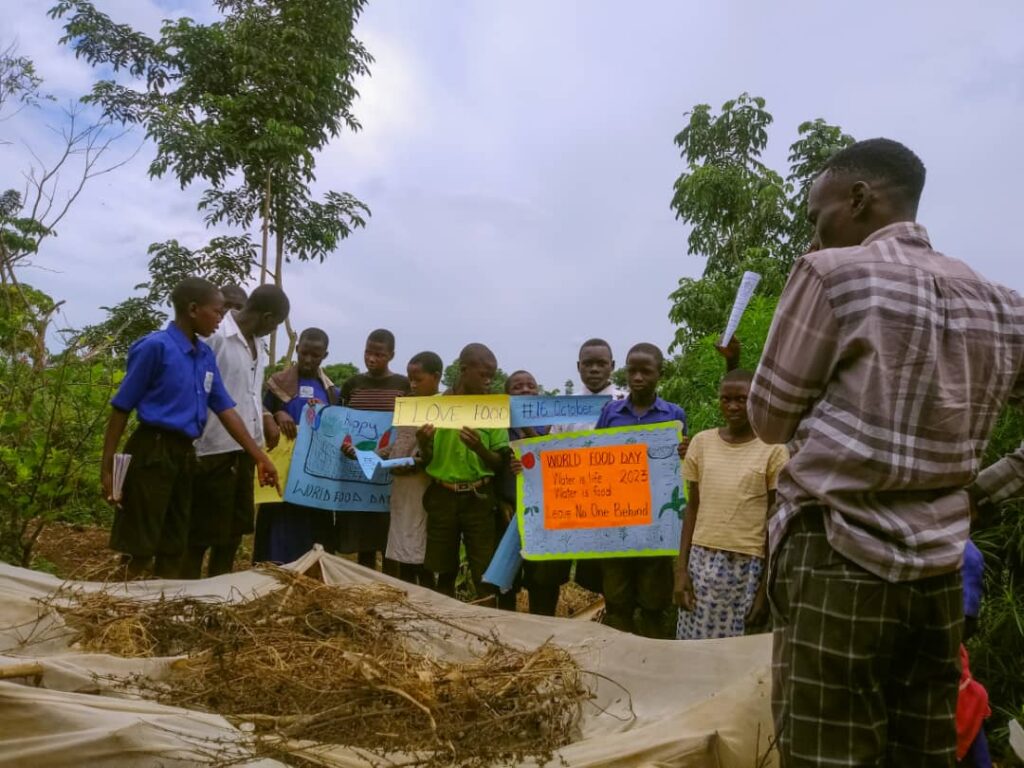 4/10 pupils in Kayunga miss school because of hunger - Kichini