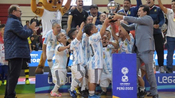Copa America Baja Talla