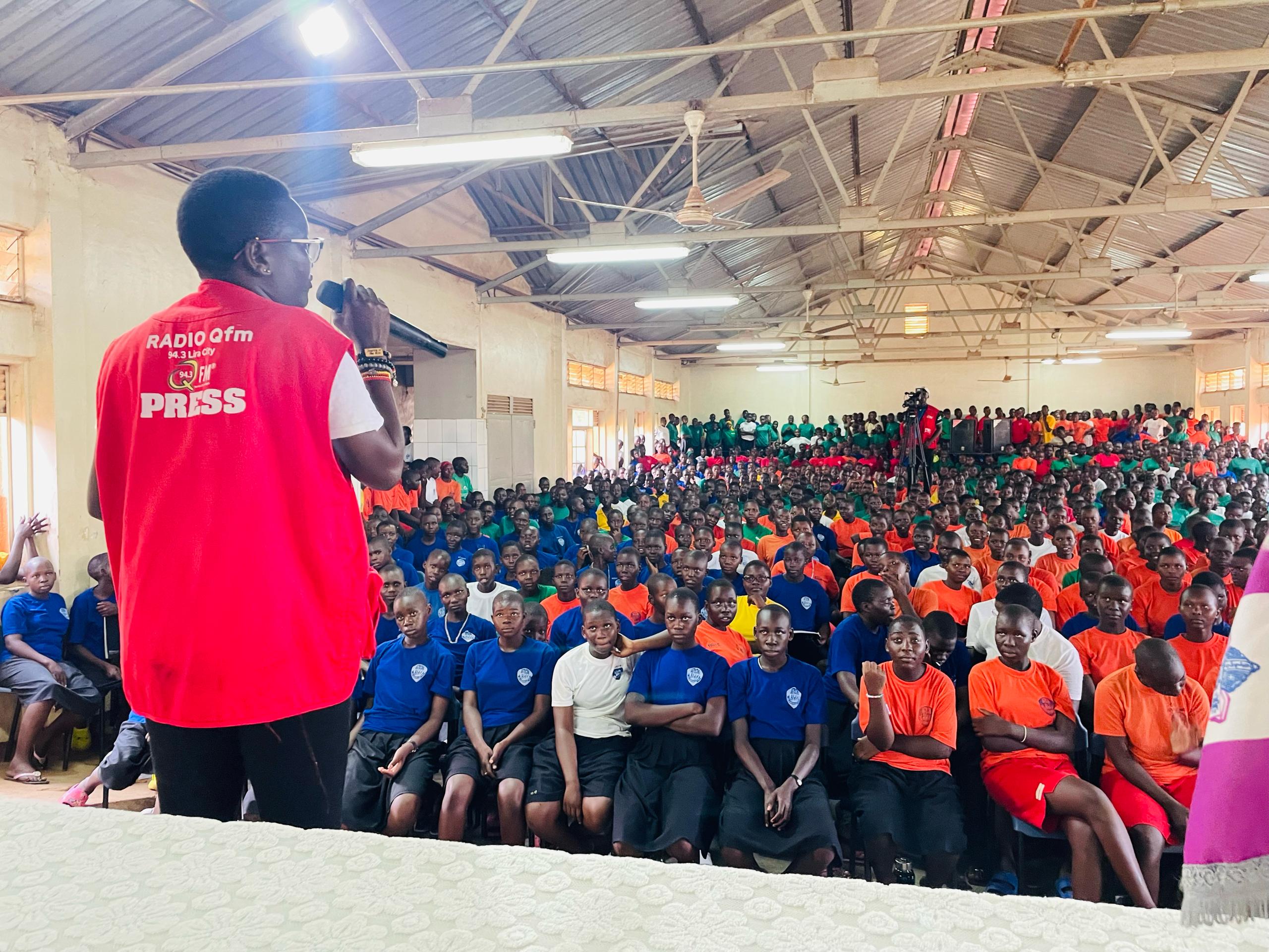 Radio q fm lira online