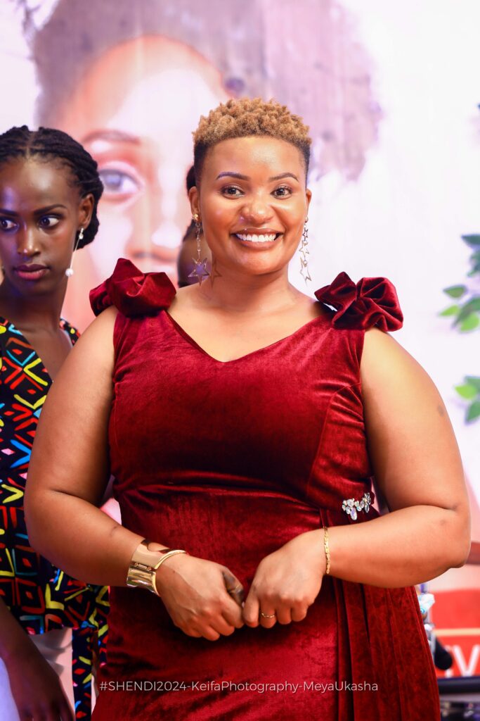 Wetsetse Suzan Shines at Shendi Concert.
